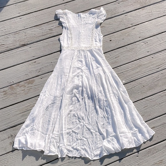 White high low dress - Picture 3 of 4